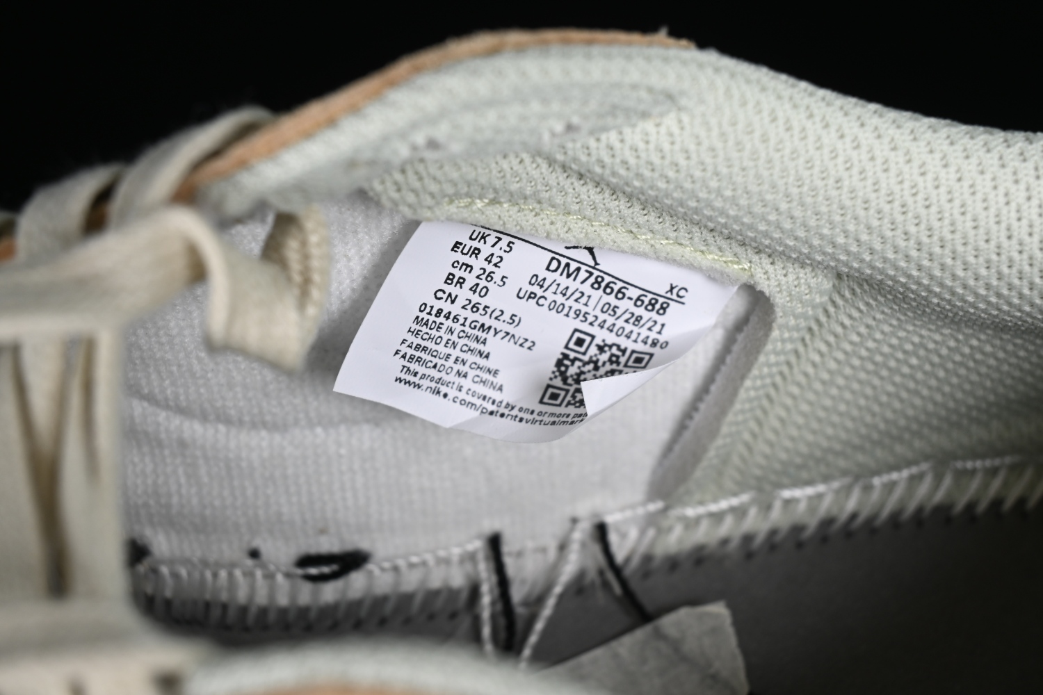 Travis Scott x Air Jordan 1 Low OG  DM7866-688