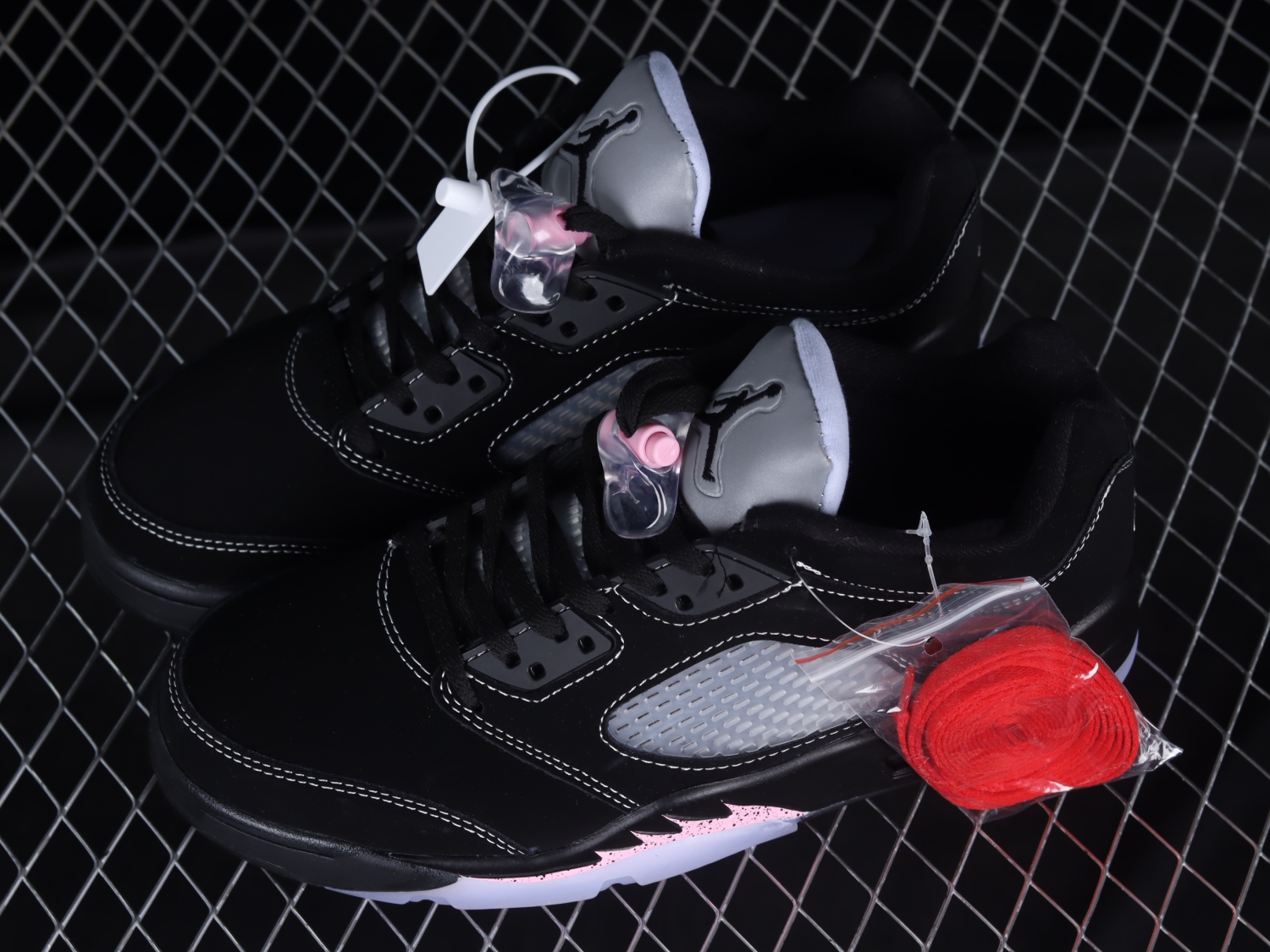 Jordan 5 Retro Low Dongdan DX4355-015