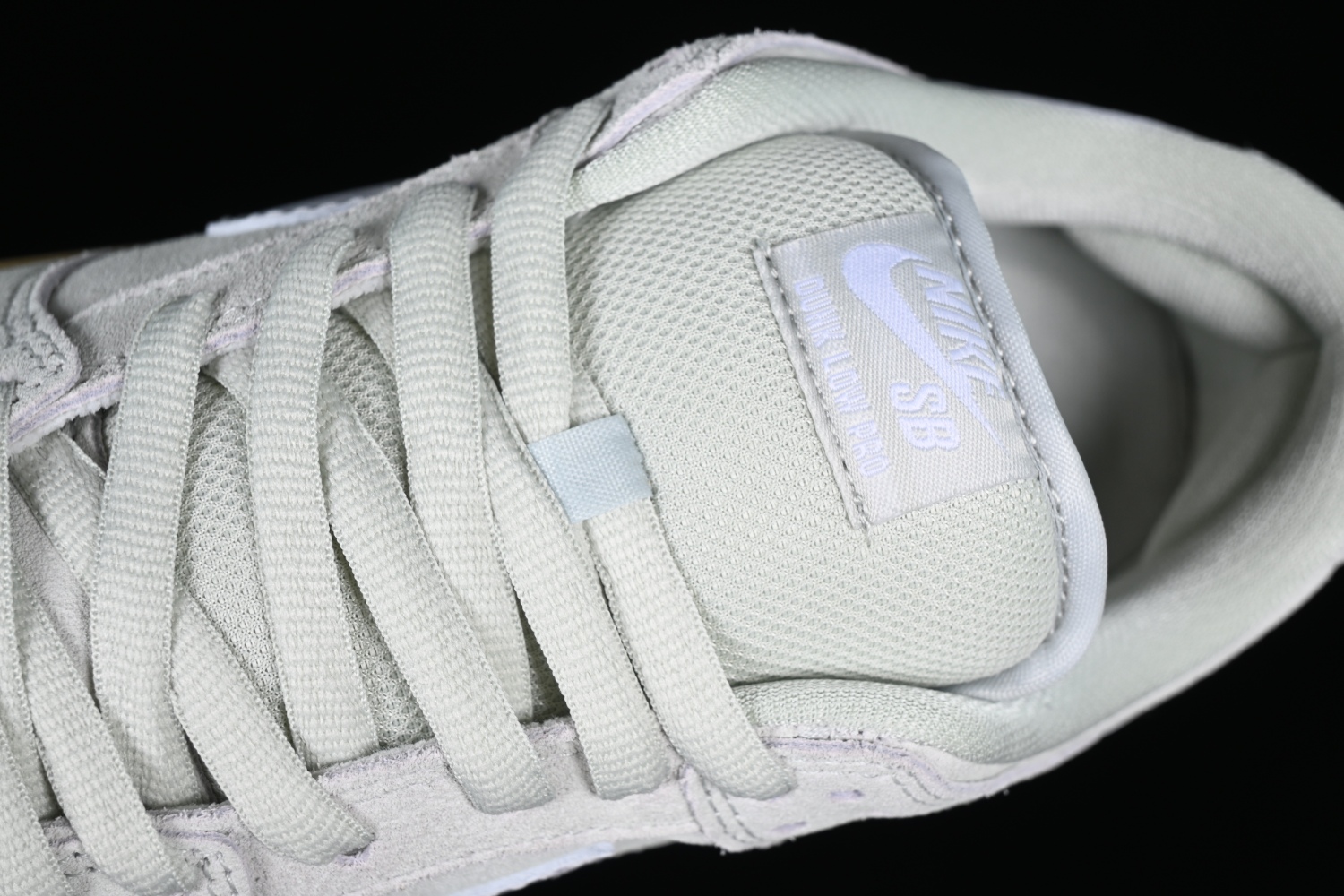 Nike SB Dunk Low Island Green Gum BQ6817-300