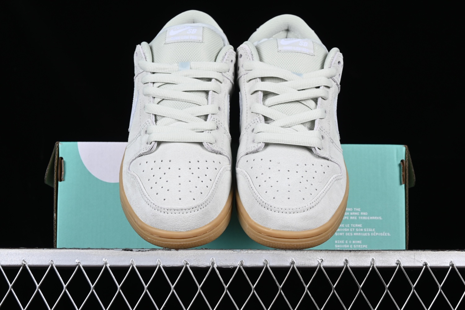 Nike SB Dunk Low Island Green Gum BQ6817-300