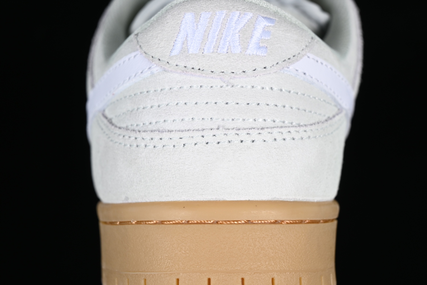 Nike SB Dunk Low Island Green Gum BQ6817-300