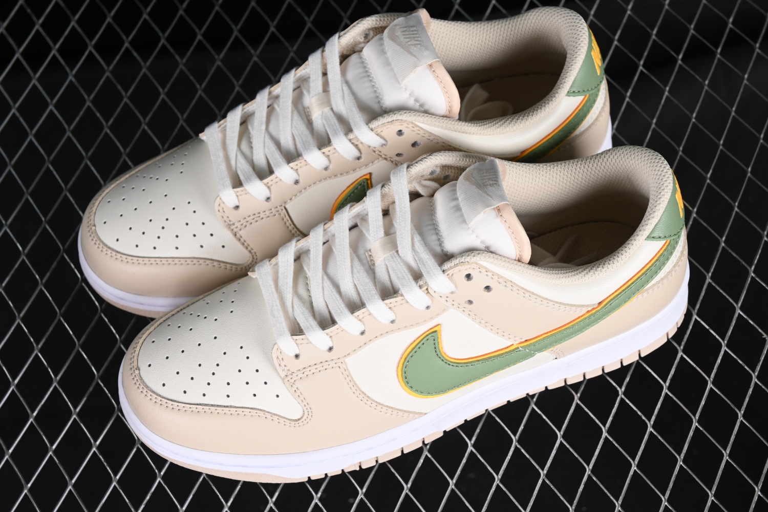 Nike Dunk Low Pale Ivory Oil Green FQ6869-131
