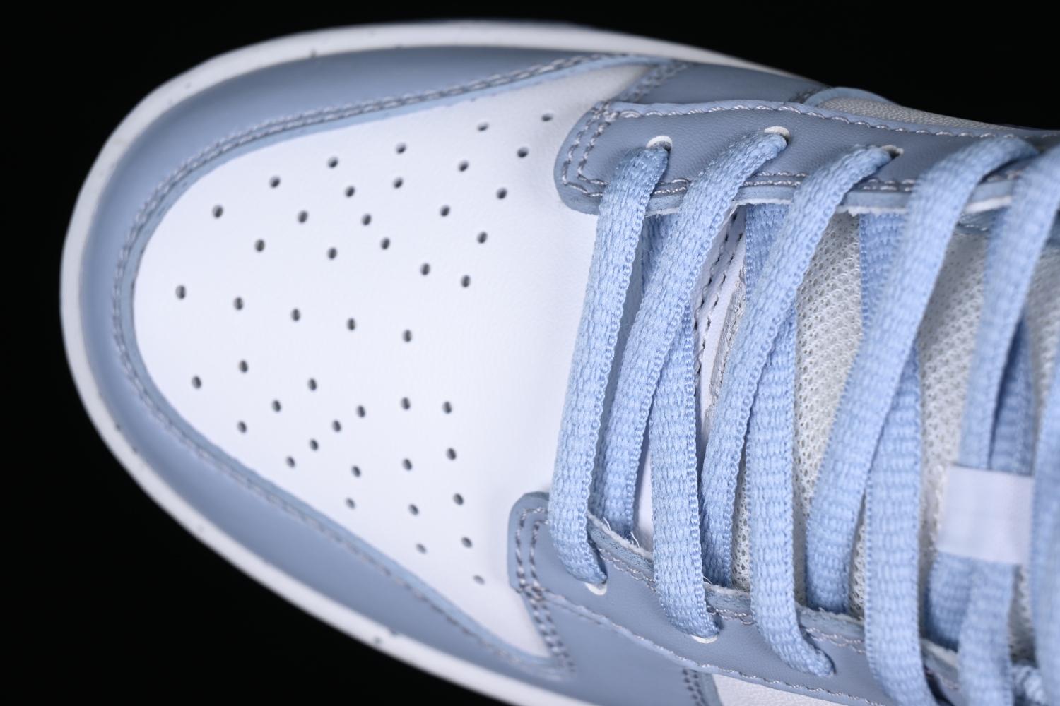 Nike Dunk Low Next Nature Blue Whisper Iridescent FJ4668-400