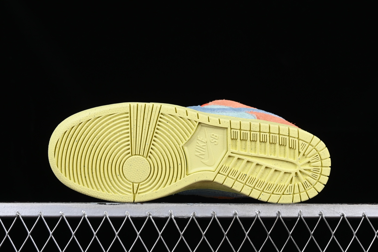 Nike SB Dunk Low Orange Emerald Rise DV5429-800