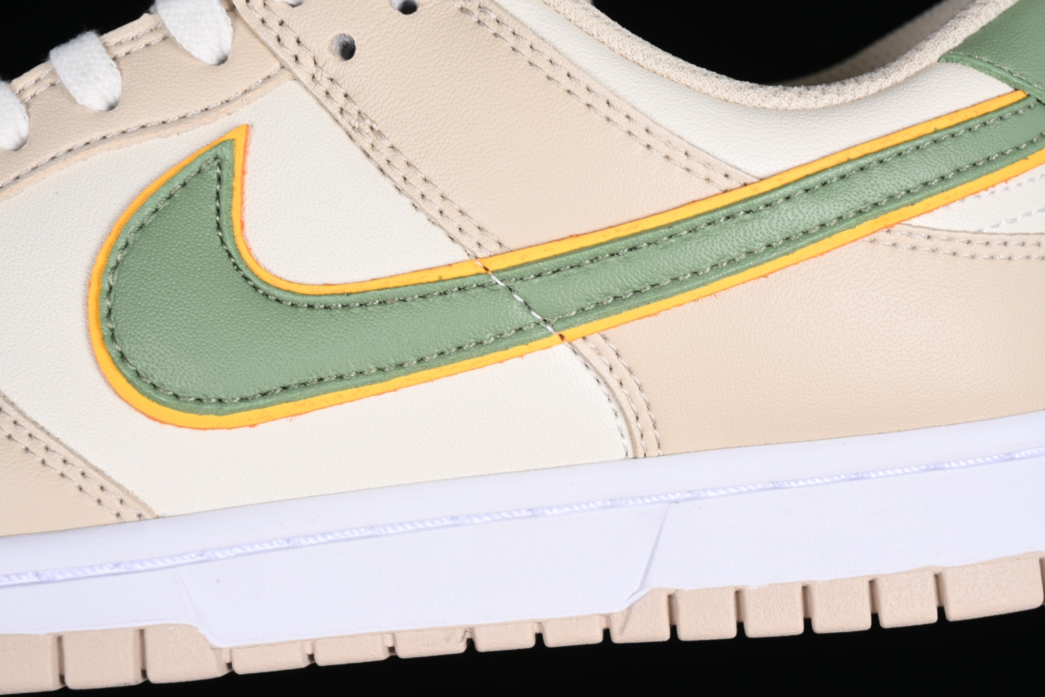 Nike Dunk Low Pale Ivory Oil Green FQ6869-131
