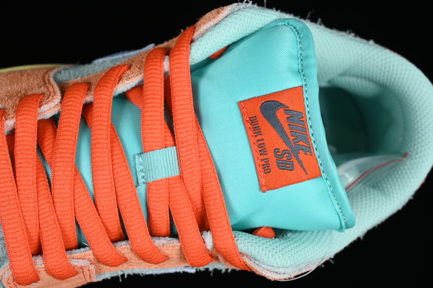 Nike SB Dunk Low Orange Emerald Rise DV5429-800