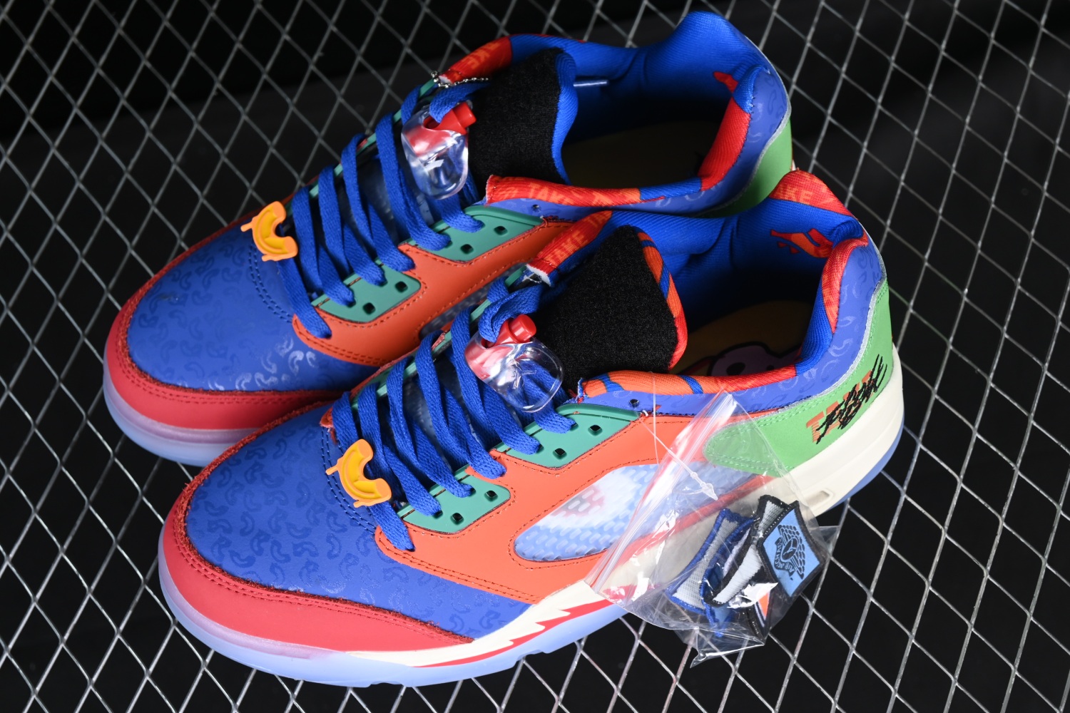 Jordan 5 Retro Low Doernbecher Michael (2022) DR6287-486