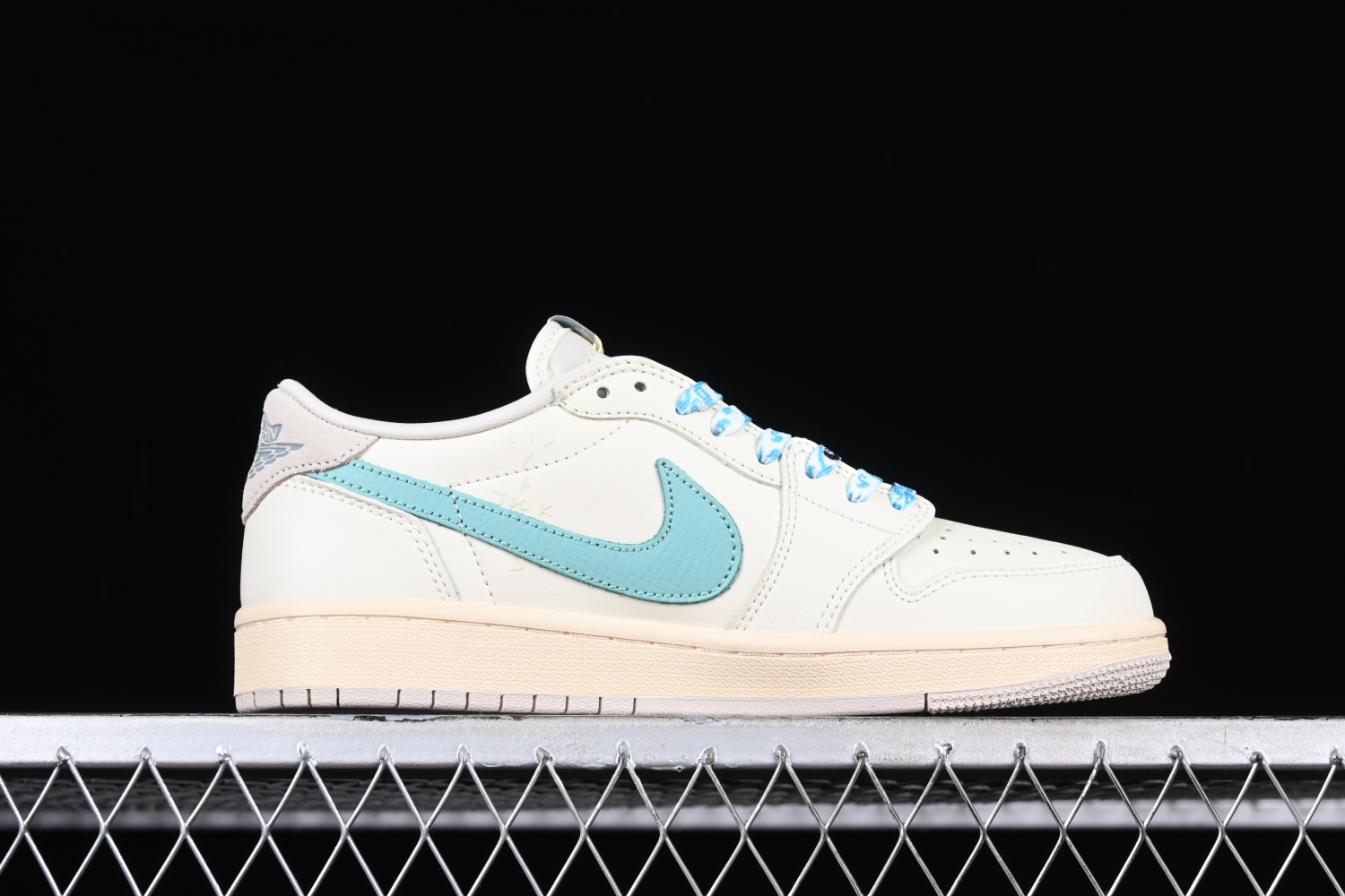 Jordan 1 Retro Low OG SP Travis Scott DM7866-102