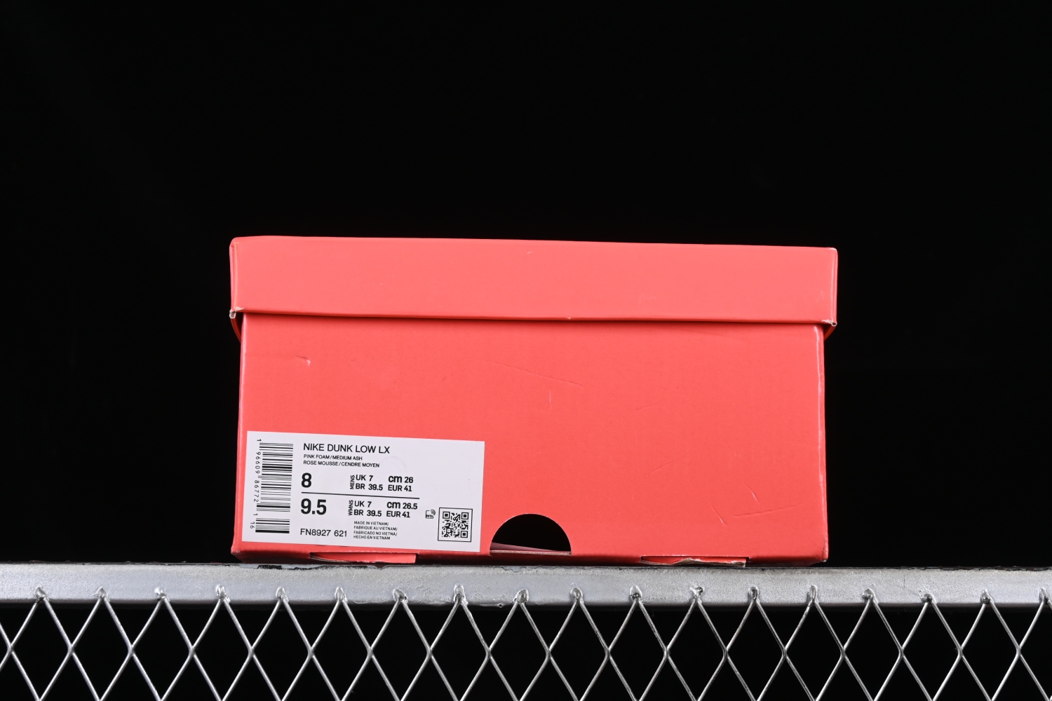 Nike Dunk Low LX Barbie FN8927-621