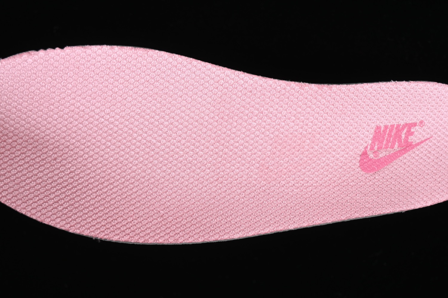 Nike Dunk Low LX Barbie FN8927-621