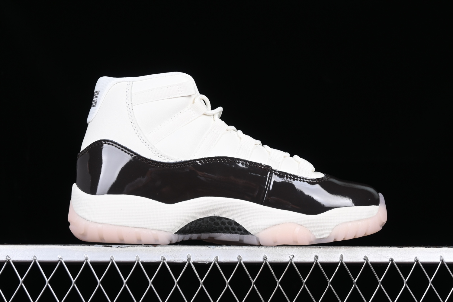 Jordan 11 Retro Neapolitan AR0715-101