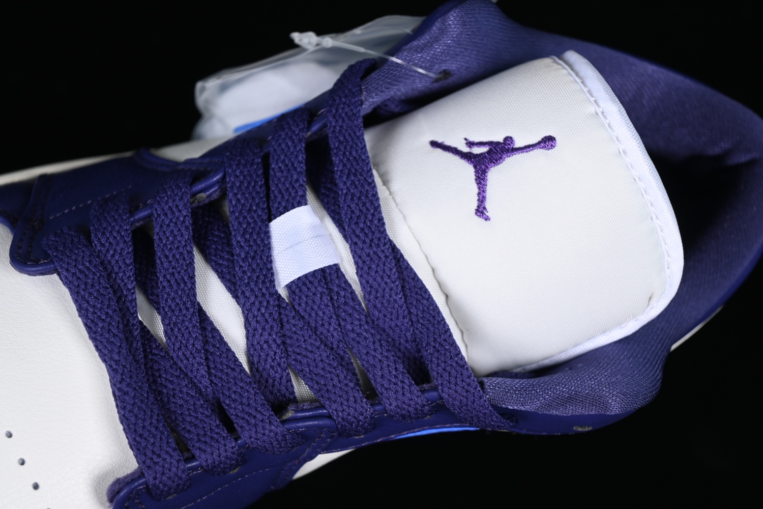 Jordan 1 Low Sky J Purple DC0774-502
