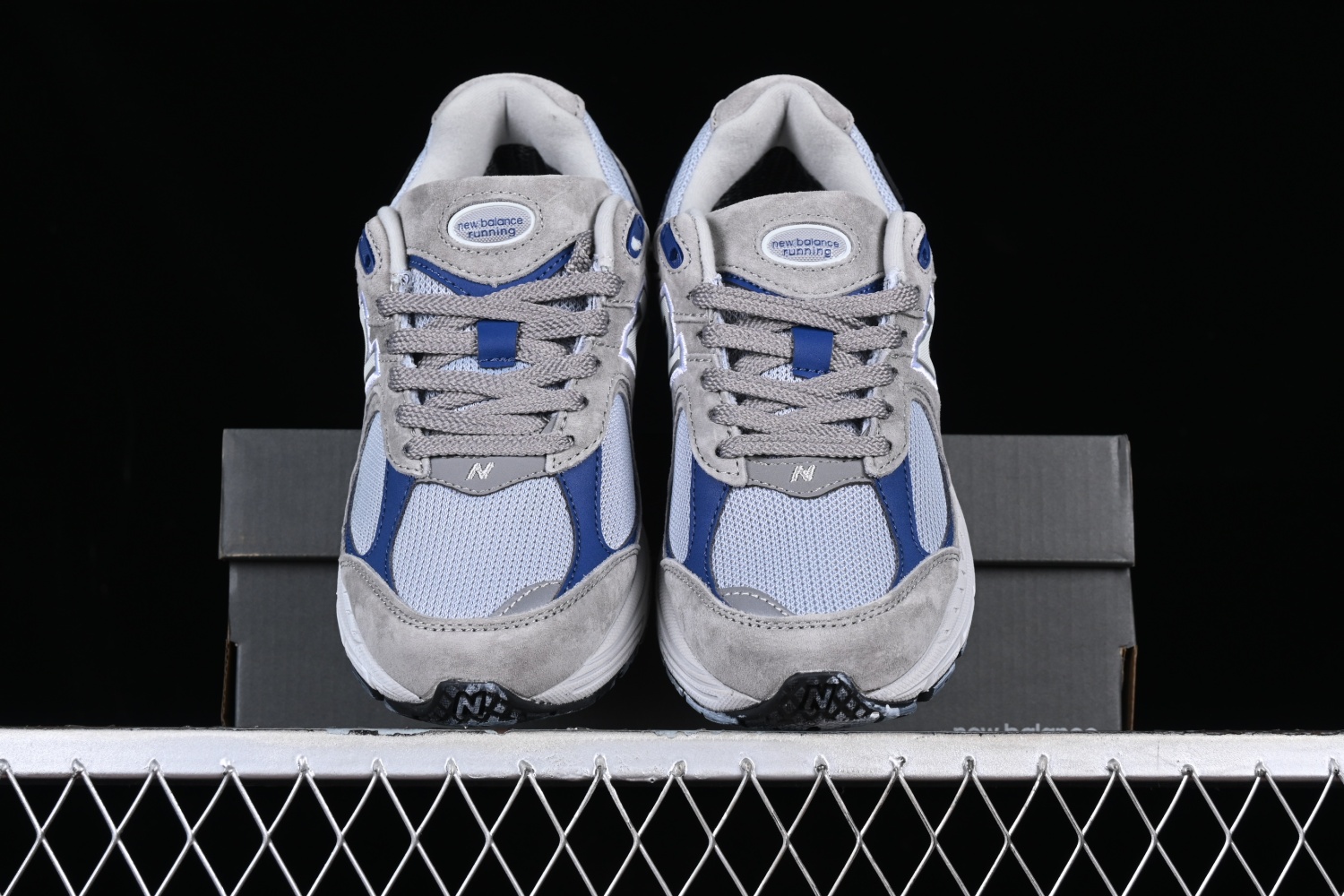 New Bal*nce 2002R Gore-Tex Marblehead Moon Shadow M2002RXB