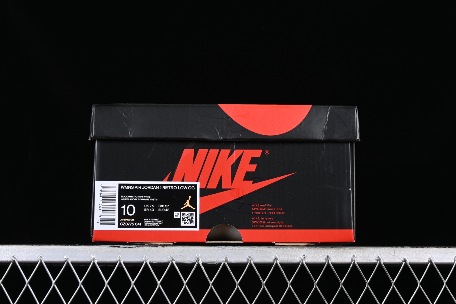 Jordan 1 Retro Low OG Mystic Navy CZ0775-041