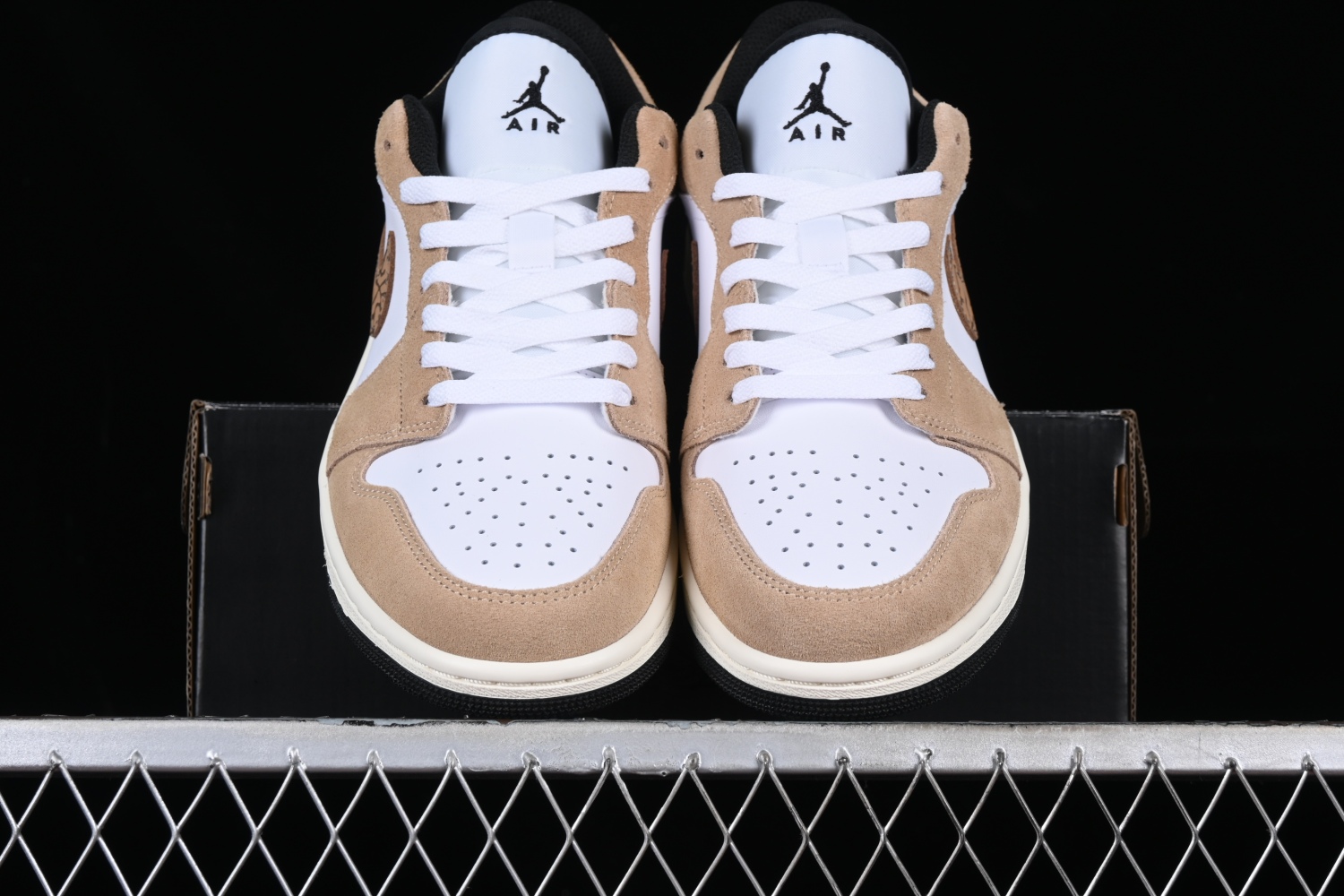 Jordan 1 Low SE Brown Elephant DZ4130-201