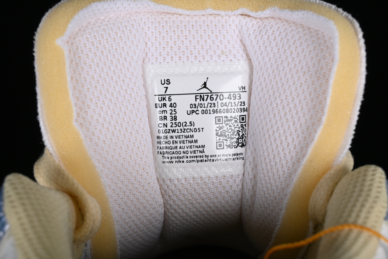Jordan 1 Low SE WRMK Sashiko Denim FN7670-493