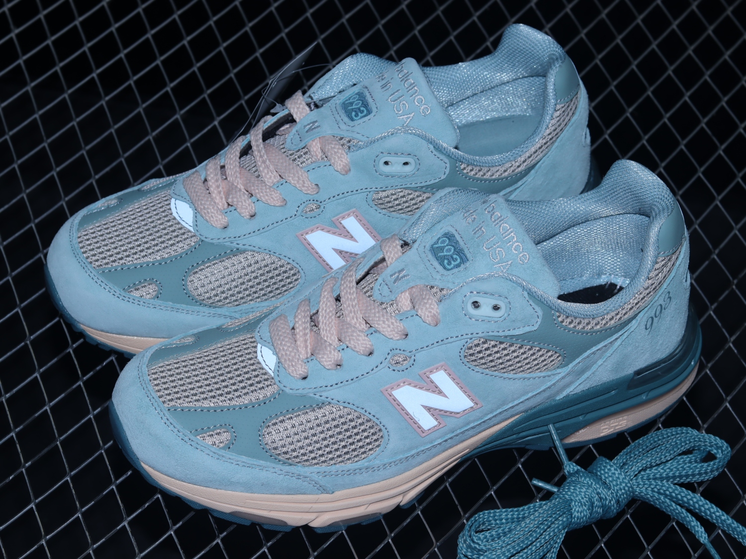 New Bal*nce 993 Joe Freshgoods Performance Art Arctic Blue (Women