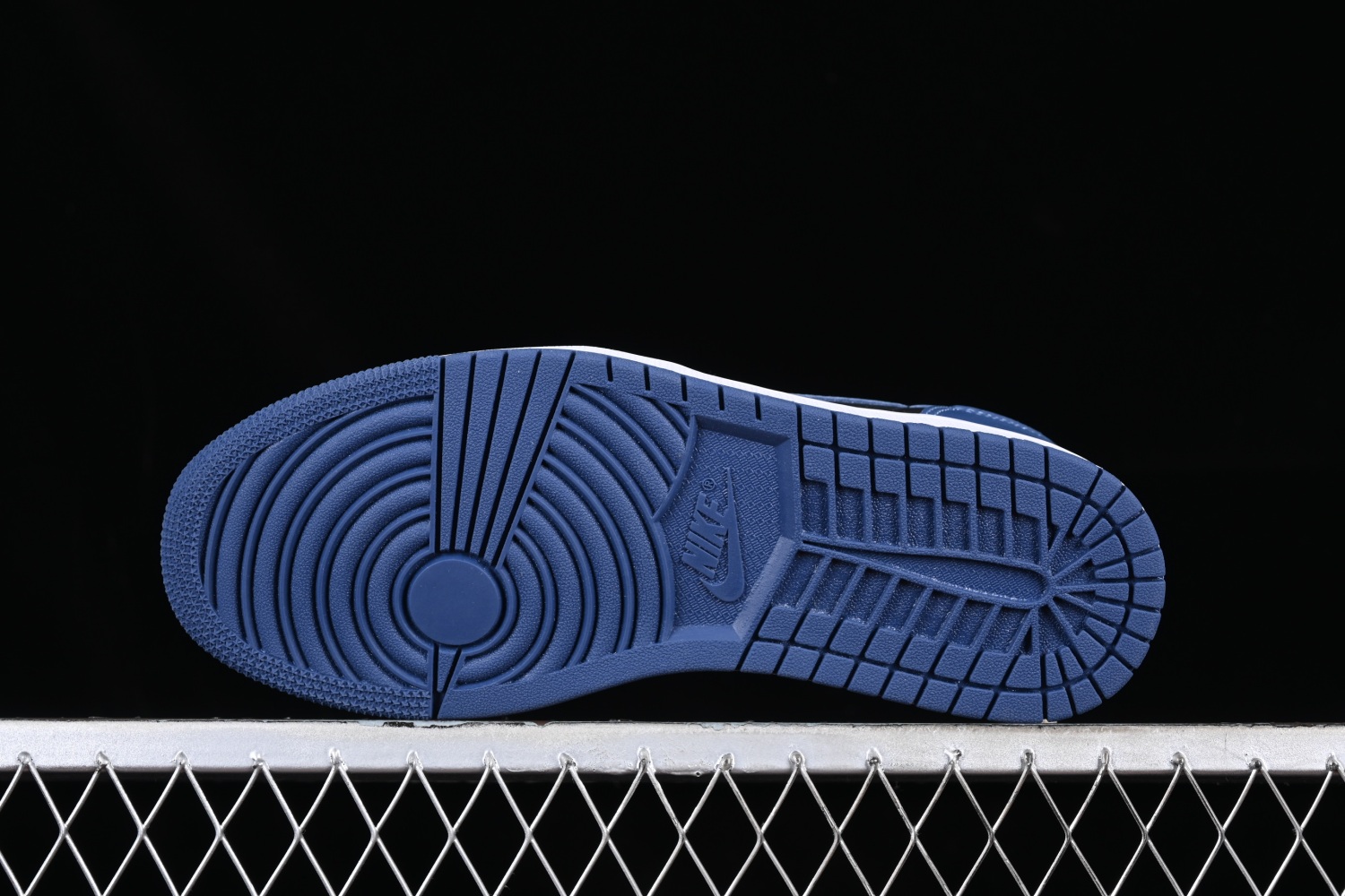 Jordan 1 Retro Low OG Mystic Navy CZ0775-041