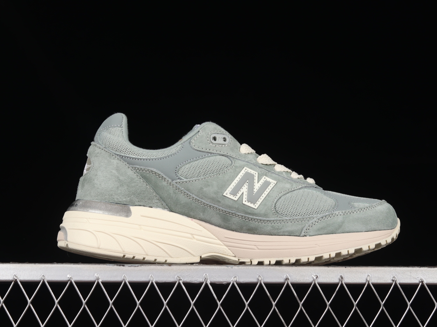 New Bal*nce 993 MiUSA Kith Pistachio MR993KH1