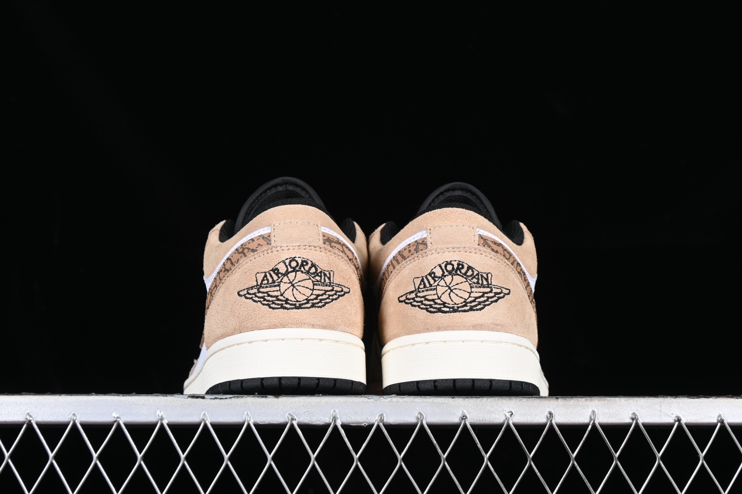 Jordan 1 Low SE Brown Elephant DZ4130-201