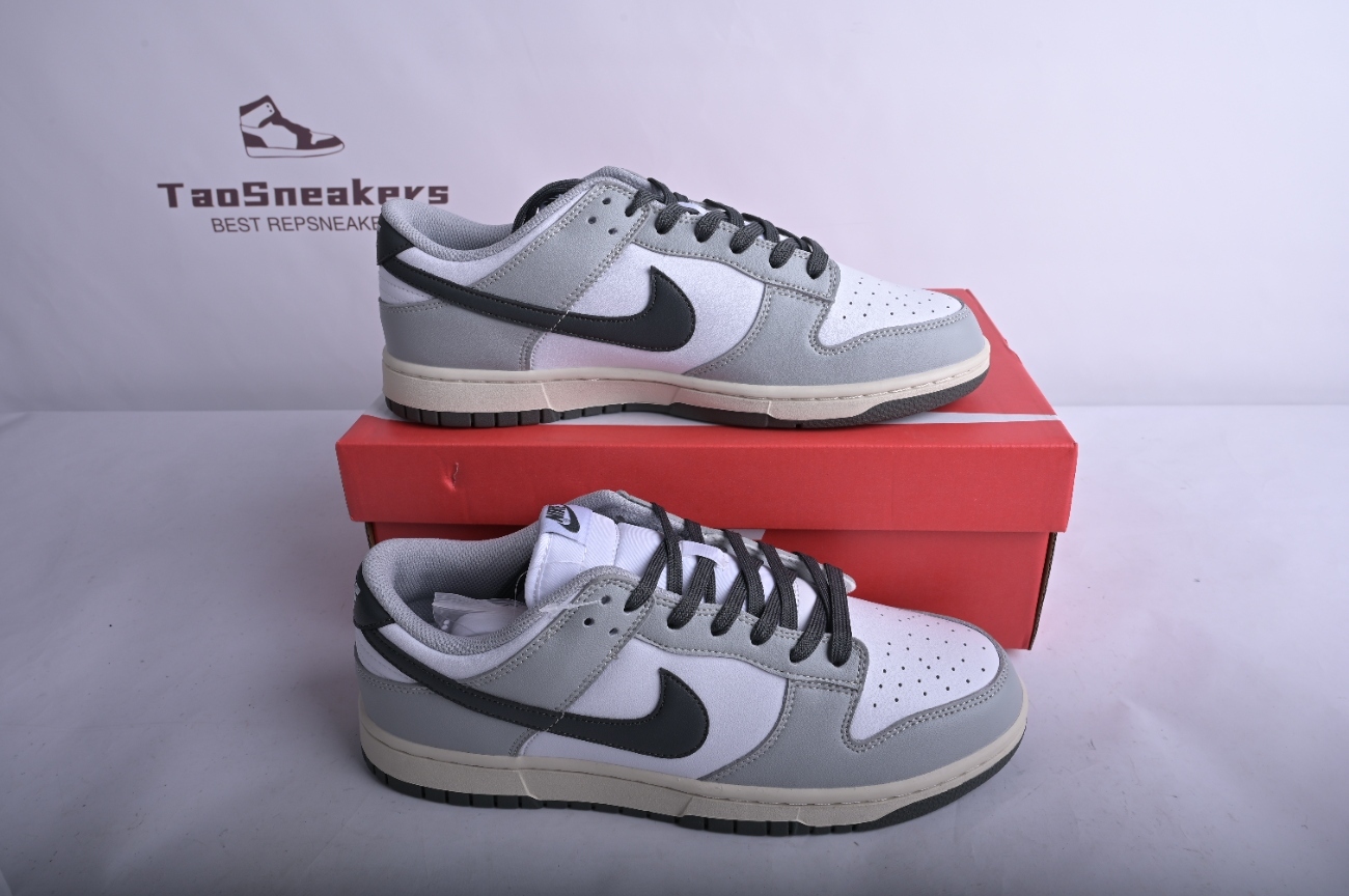 Nike Dunk Low Light Smoke Grey (W) DD1503-117