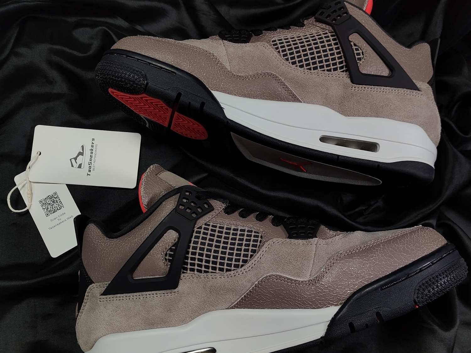 Jordan 4 Retro Taupe Haze DB0732-200