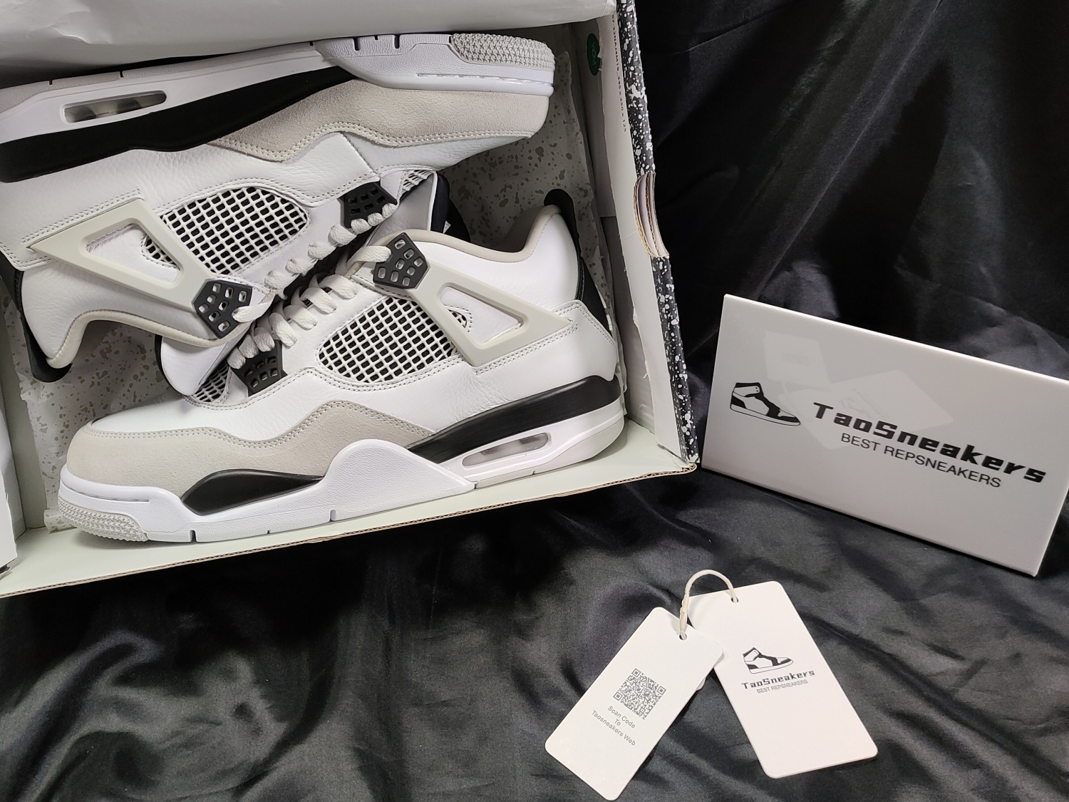 Jordan 4 Retro Military Black DH6927-111 (TS Batch)