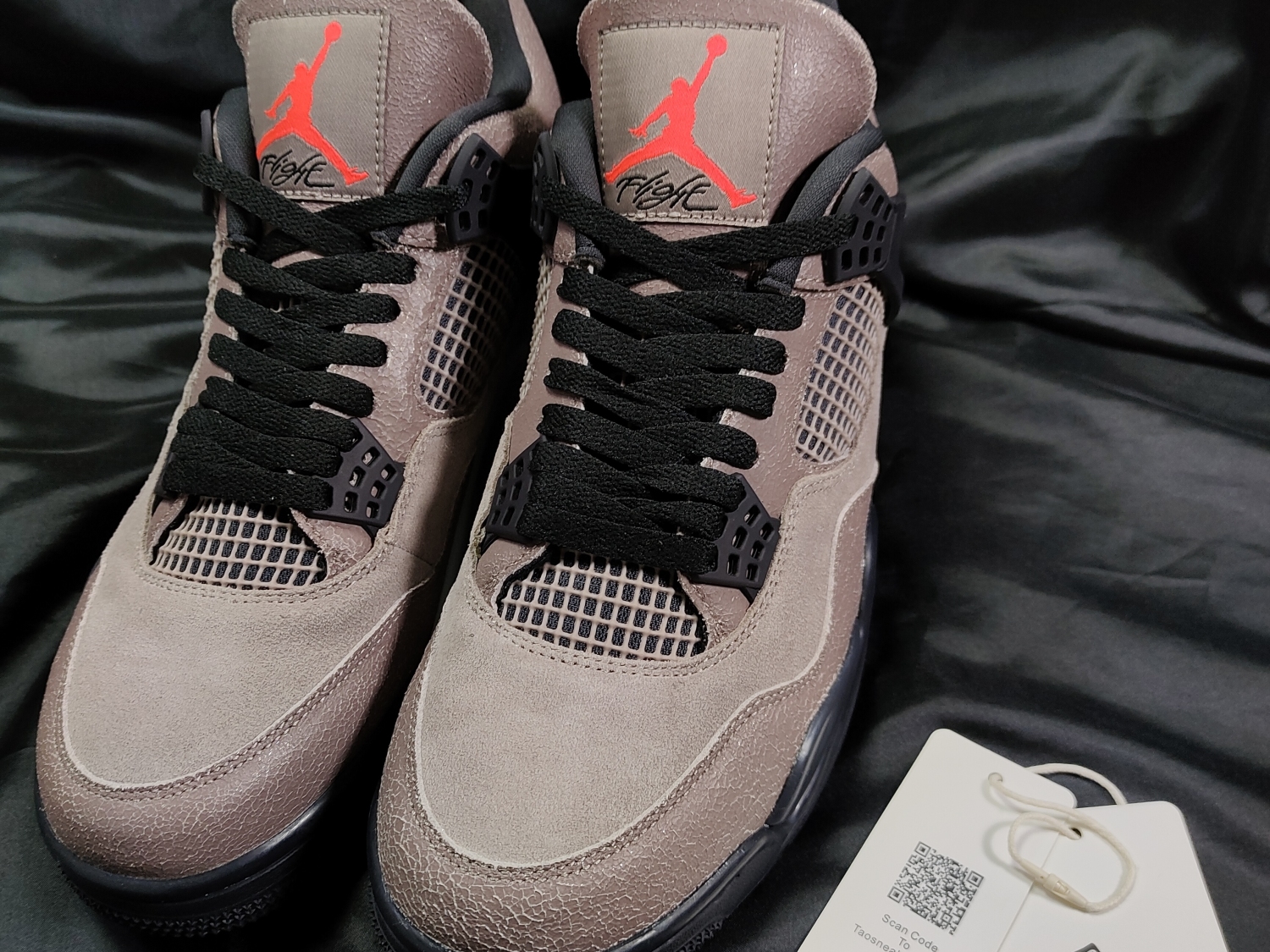 Jordan 4 Retro Taupe Haze DB0732-200