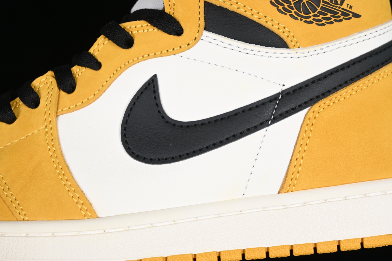 AIR JORDAN 1 RETRO HIGH OG 