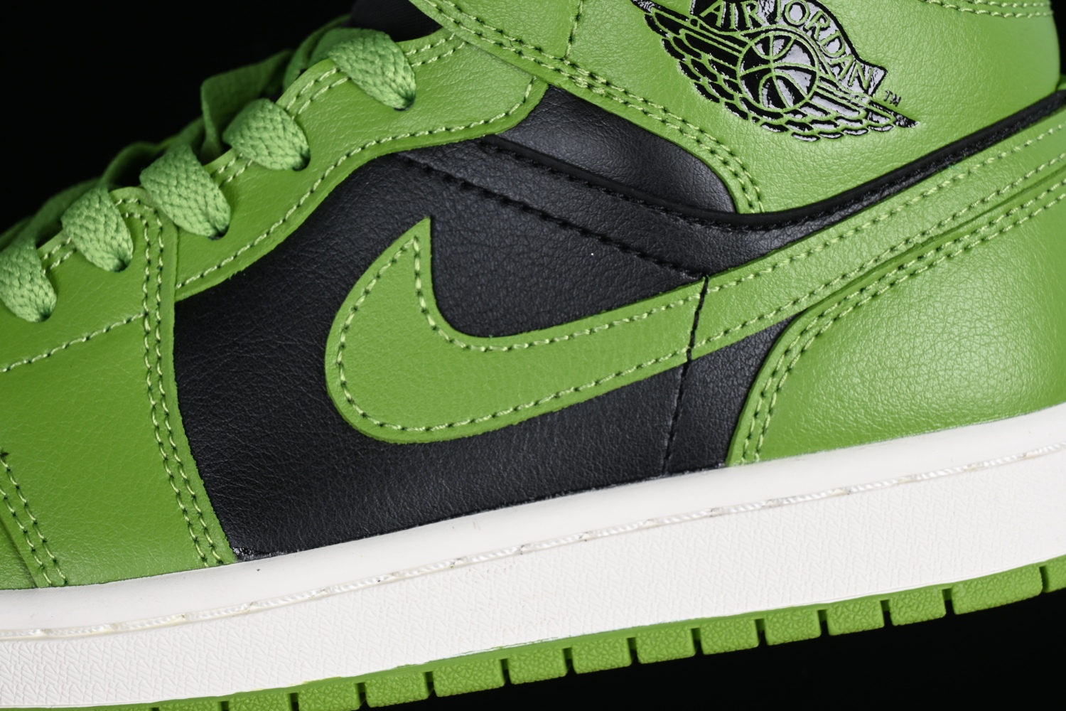 Jordan 1 Mid Altitude Green BQ6472-031