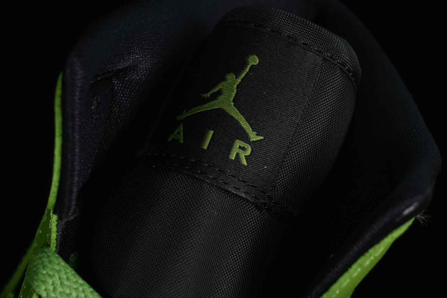 Jordan 1 Mid Altitude Green BQ6472-031