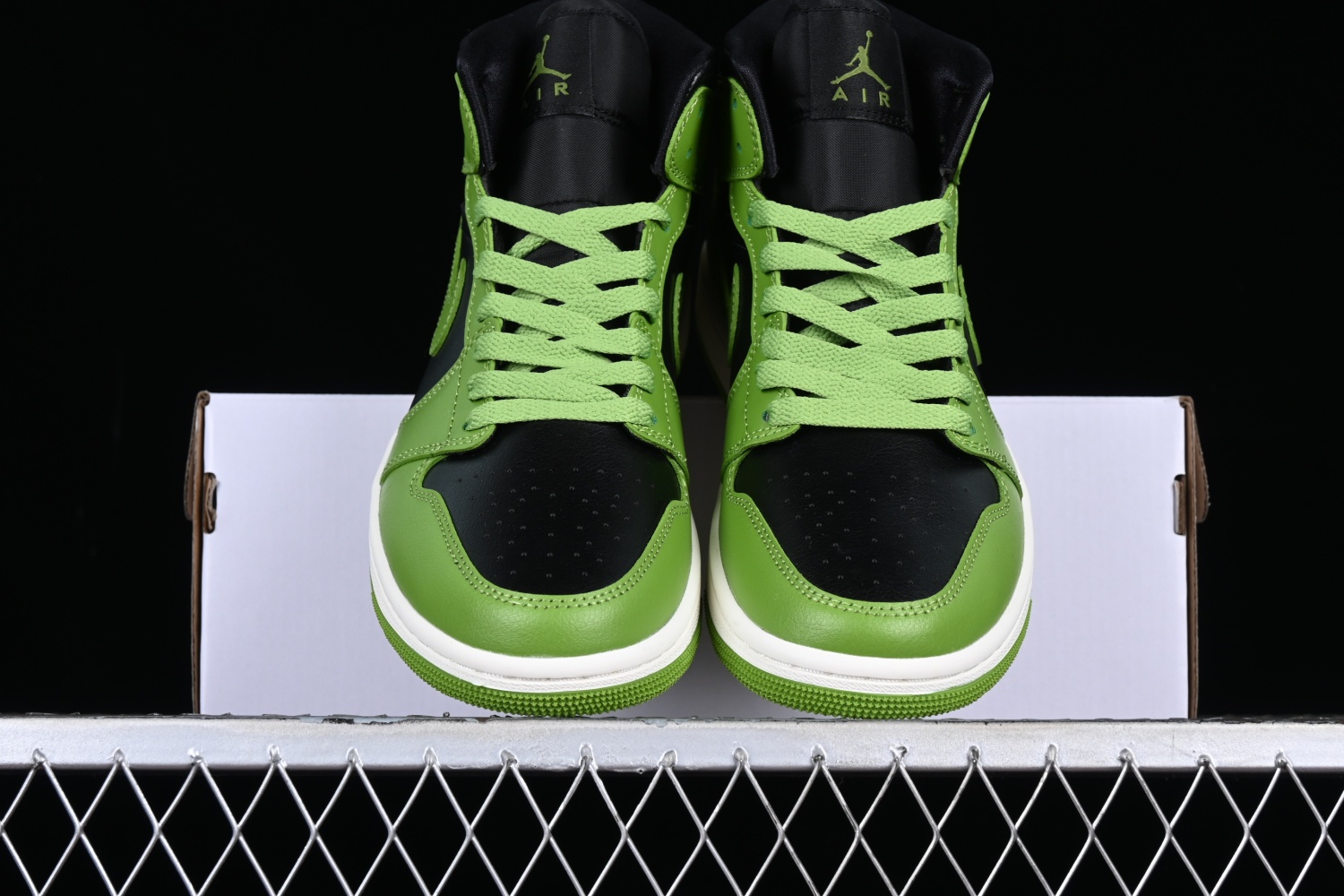 Jordan 1 Mid Altitude Green BQ6472-031