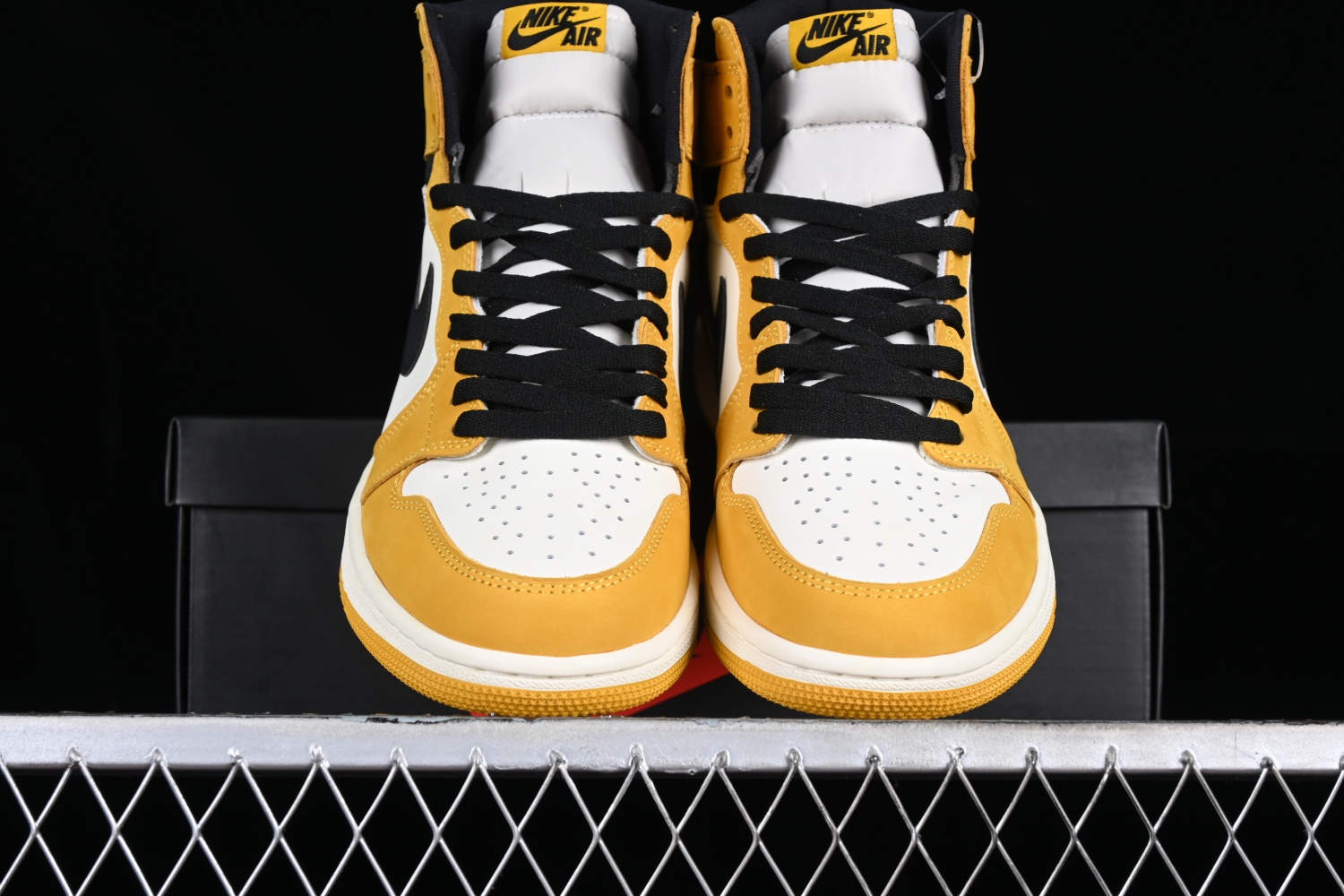 AIR JORDAN 1 RETRO HIGH OG 
