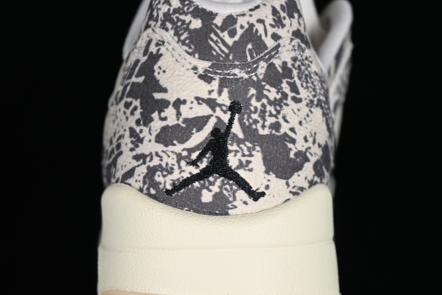 Jordan 5 Retro Low Expression DA8016-100