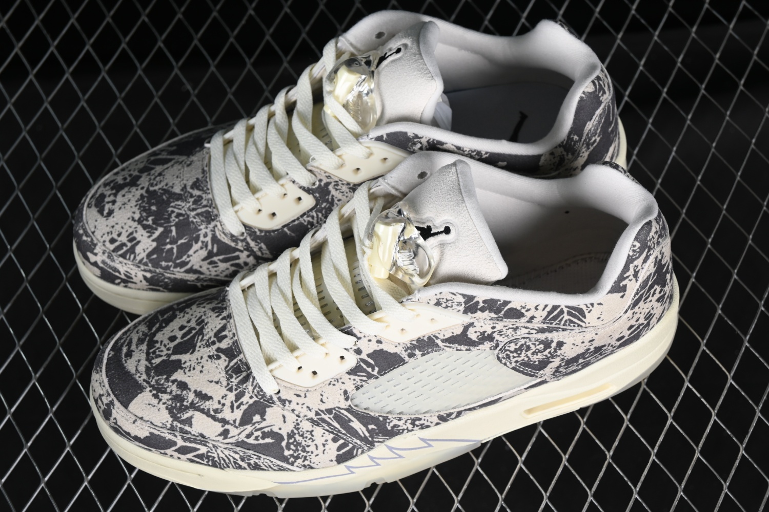 Jordan 5 Retro Low Expression DA8016-100