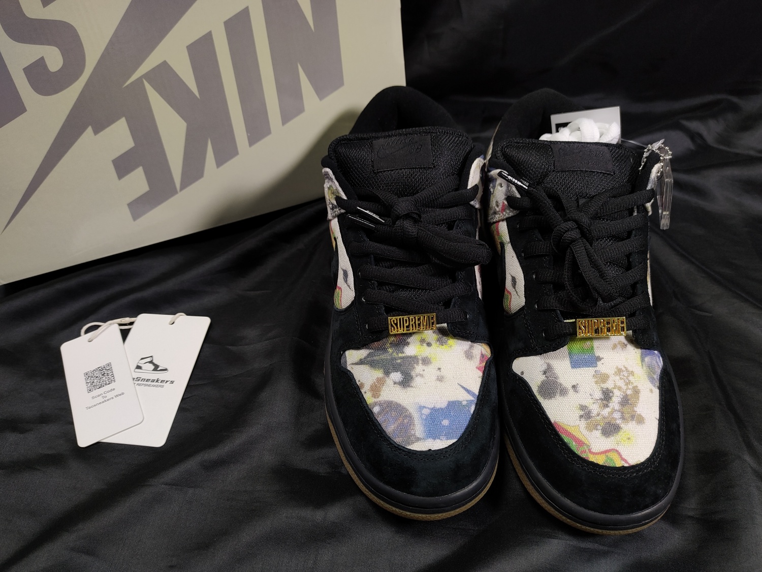 Nike SB Dunk Low Supreme Rammellzee FD8778-001