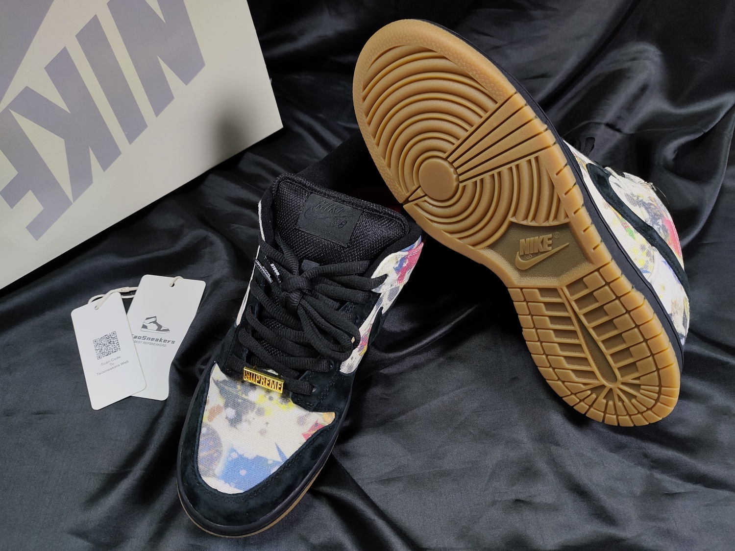 Nike SB Dunk Low Supreme Rammellzee FD8778-001