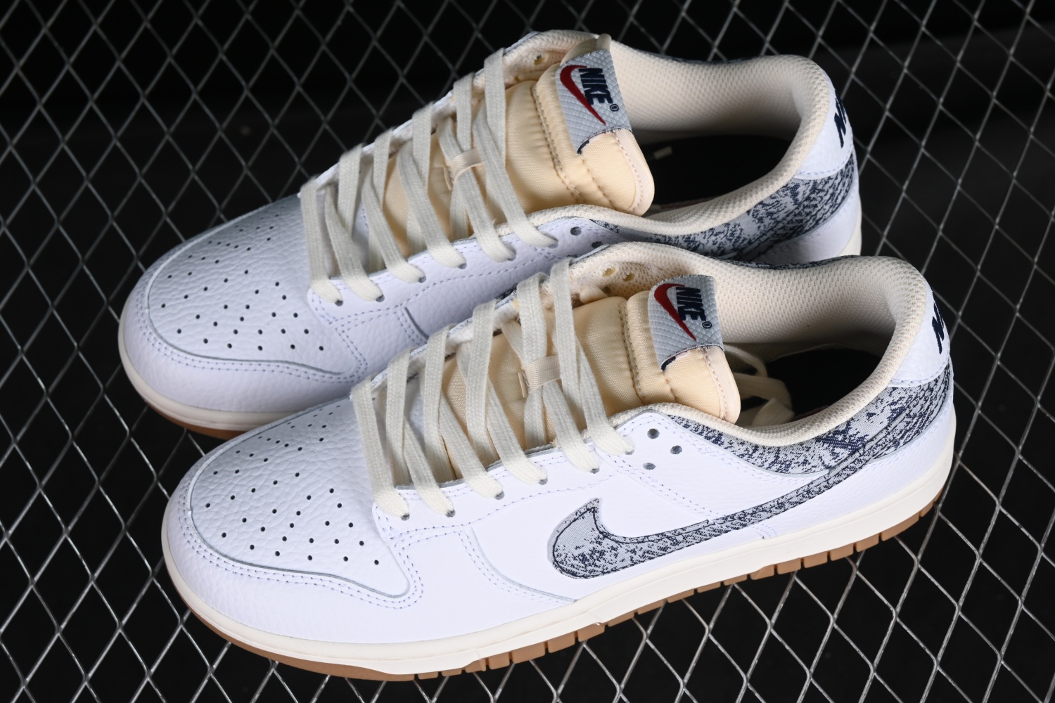 Nike Dunk Low New Americana Washed Denim FN6881-100