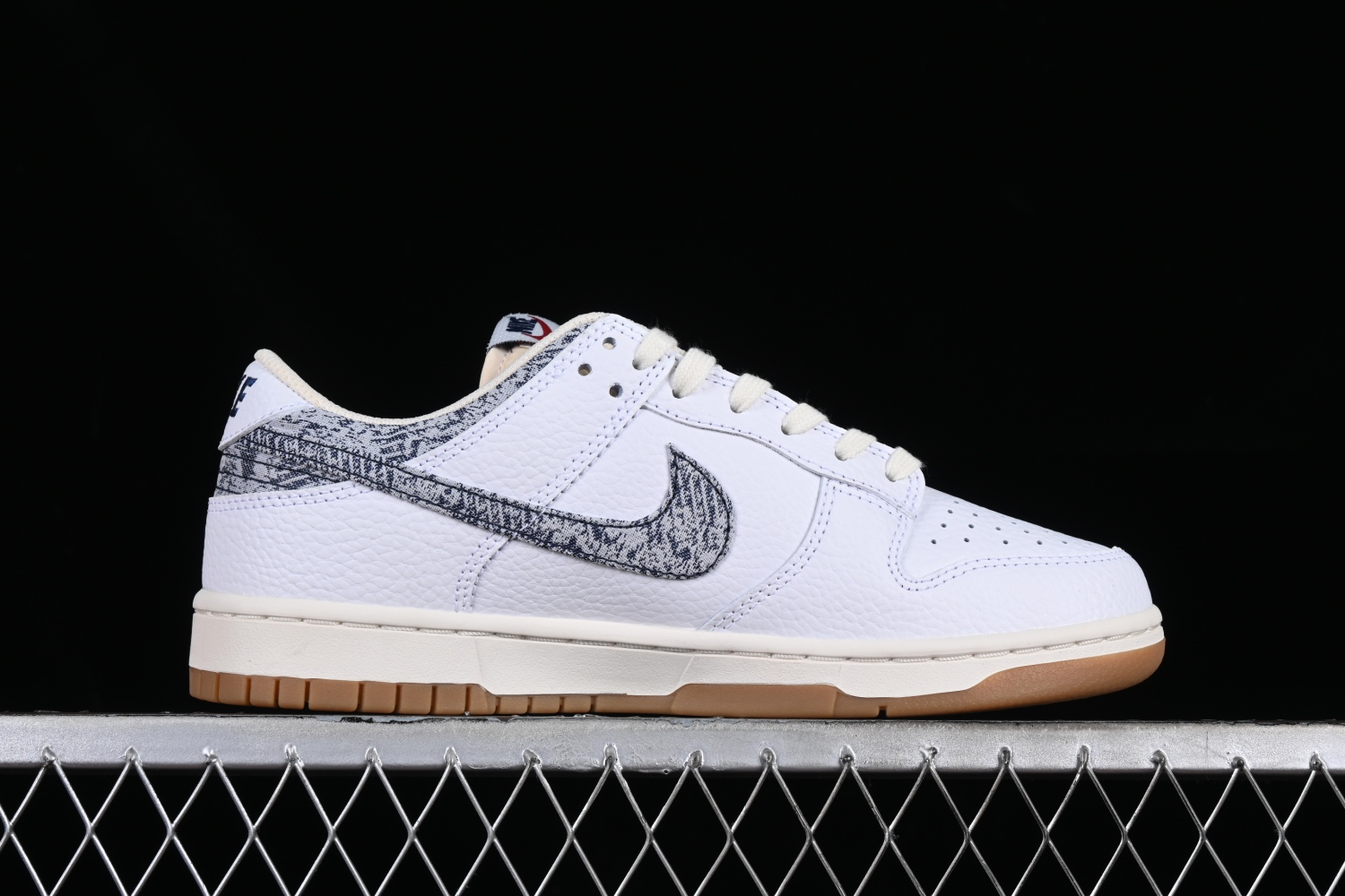 Nike Dunk Low New Americana Washed Denim FN6881-100