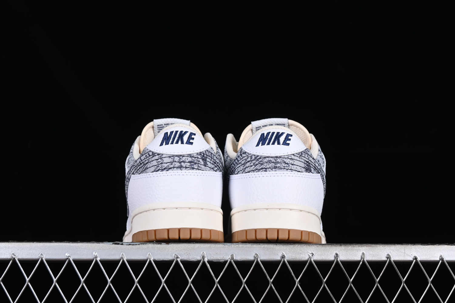 Nike Dunk Low New Americana Washed Denim FN6881-100