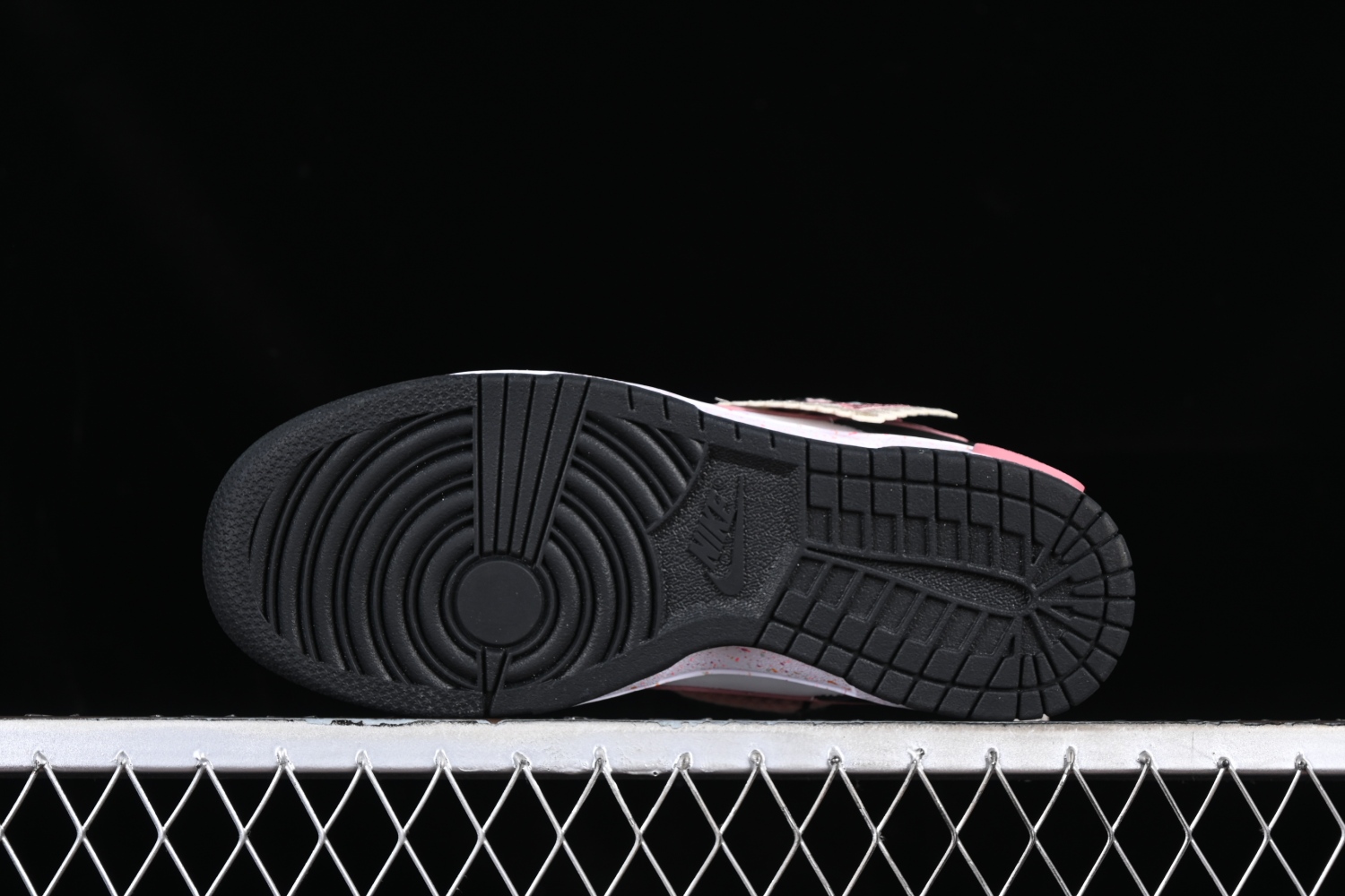 Nk Dunk Low  Multi-Color Swoosh  FD4623-131