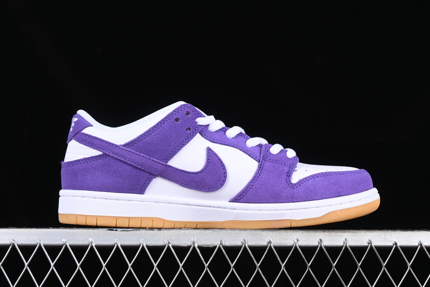Nike SB Dunk Low Pro ISO Orange Label Court Purple DV5464-500