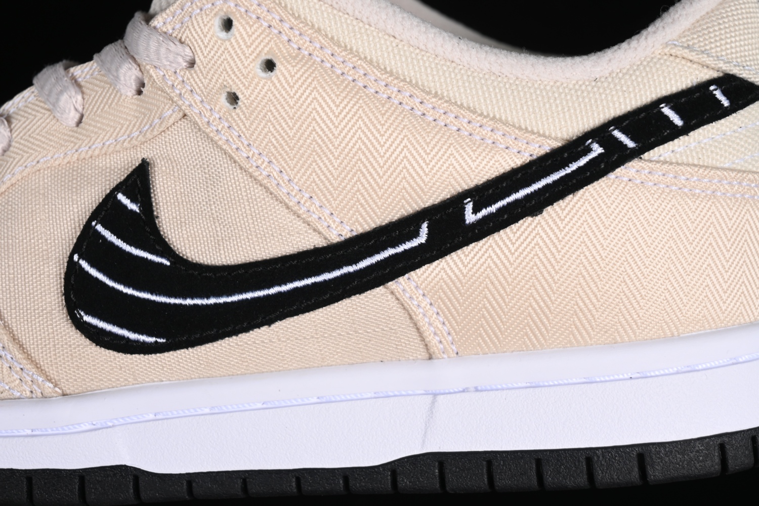 Nike SB Dunk Low Albino & Preto FD2627-200