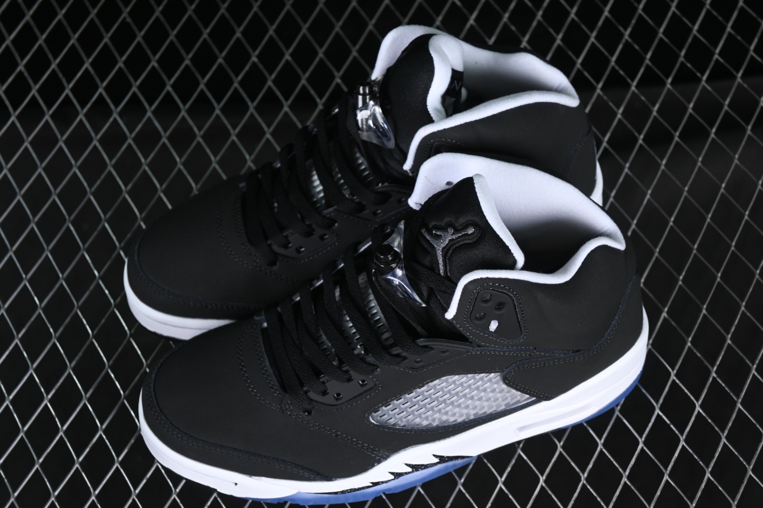 Jordan 5 Retro Oreo (2013) 136027-035