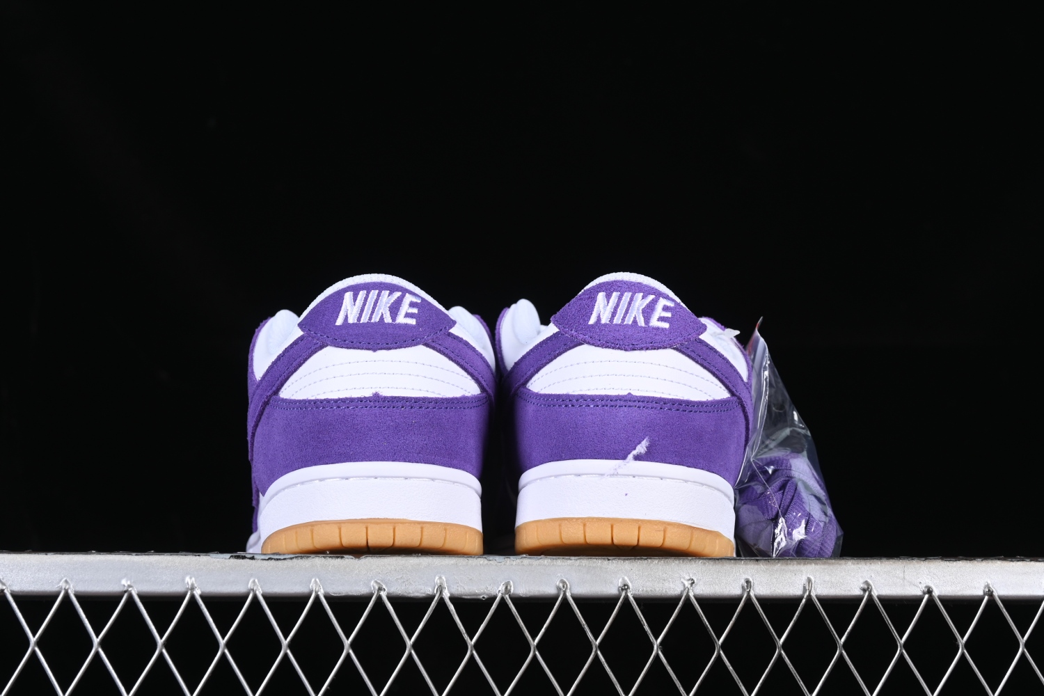 Nike SB Dunk Low Pro ISO Orange Label Court Purple DV5464-500