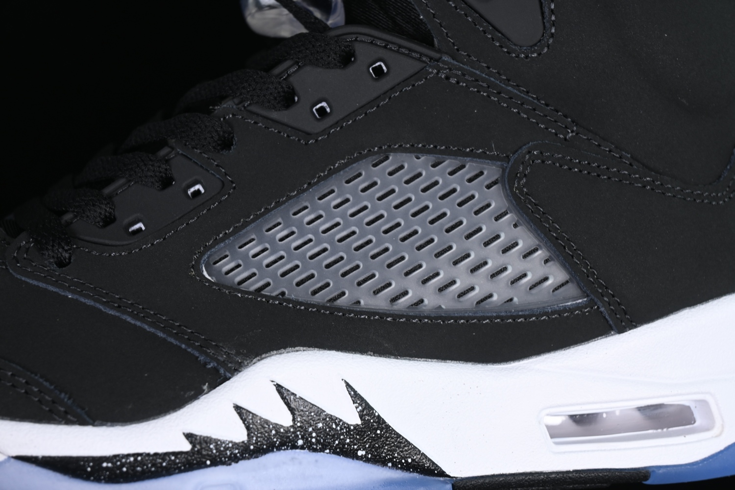 Jordan 5 Retro Oreo (2013) 136027-035