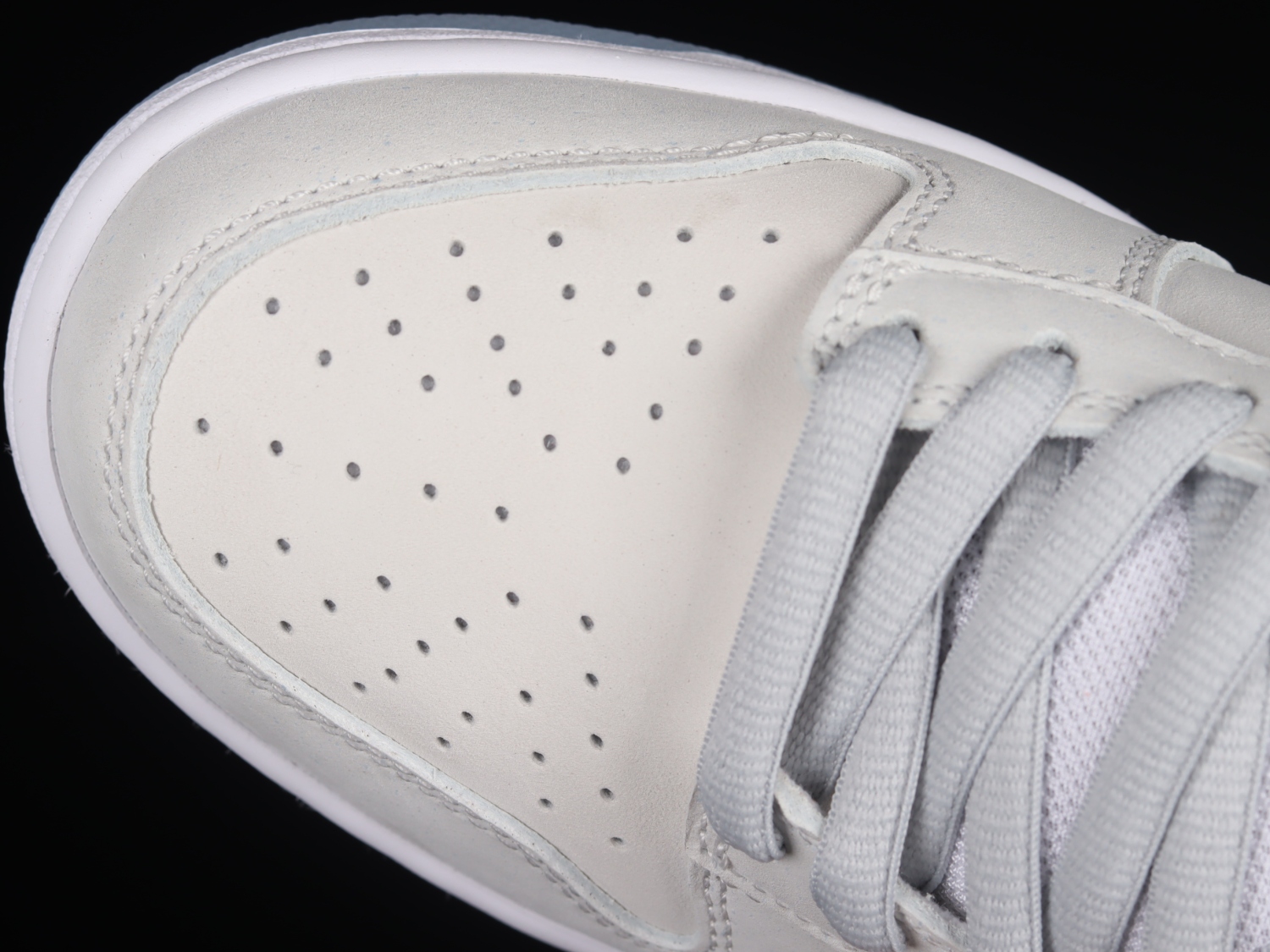 Nike SB Dunk Low White Lobster FD8776-100