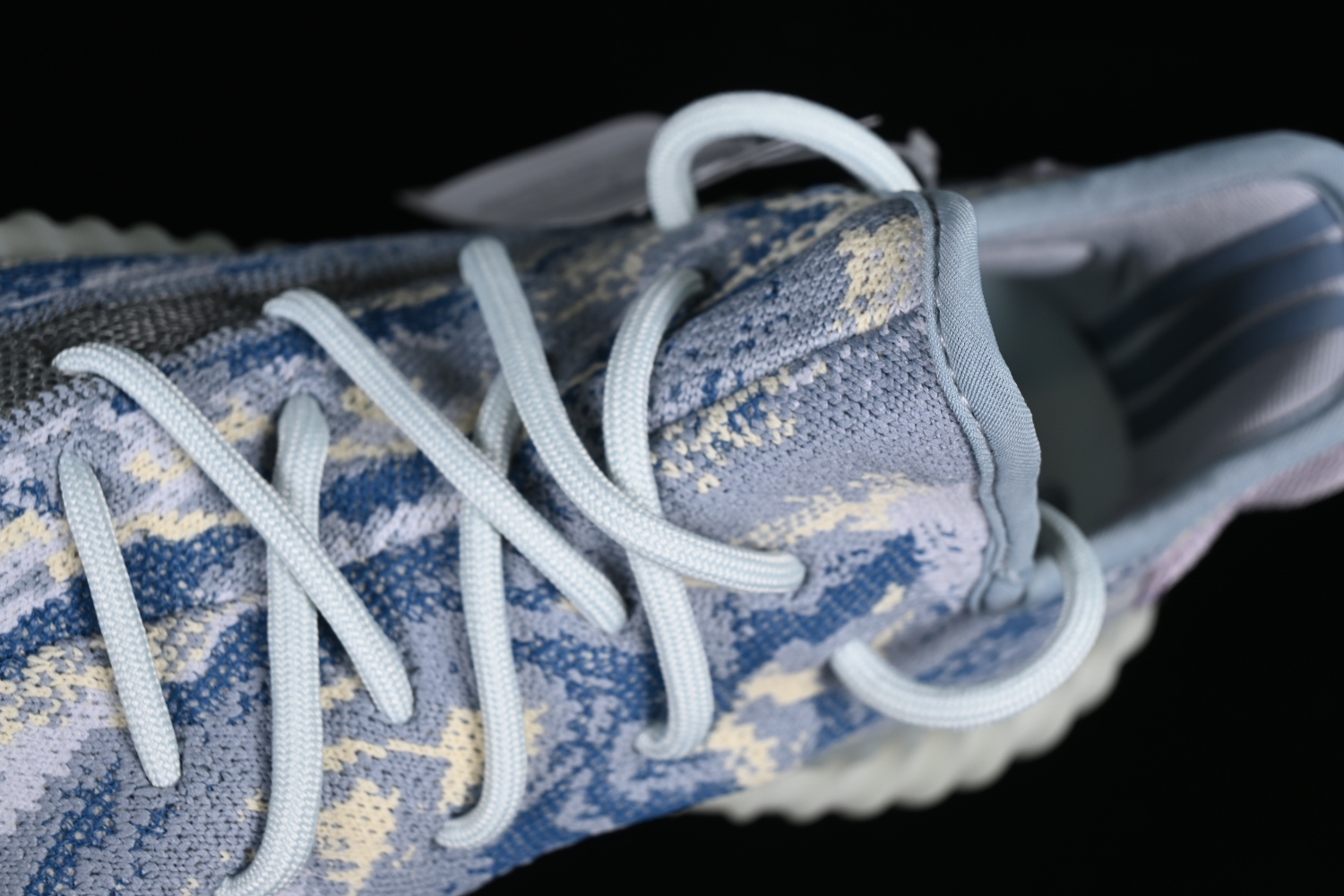Yeezy 350 Boost V2  MX OAT  GW3775