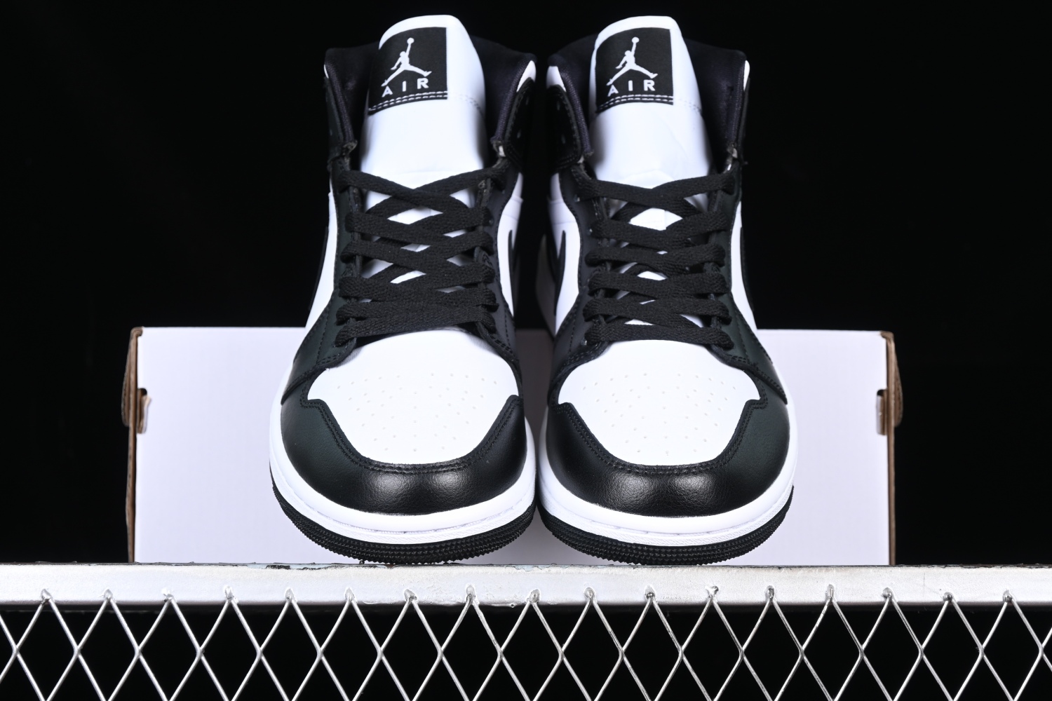 Jordan 1 Mid Panda DV0991-101