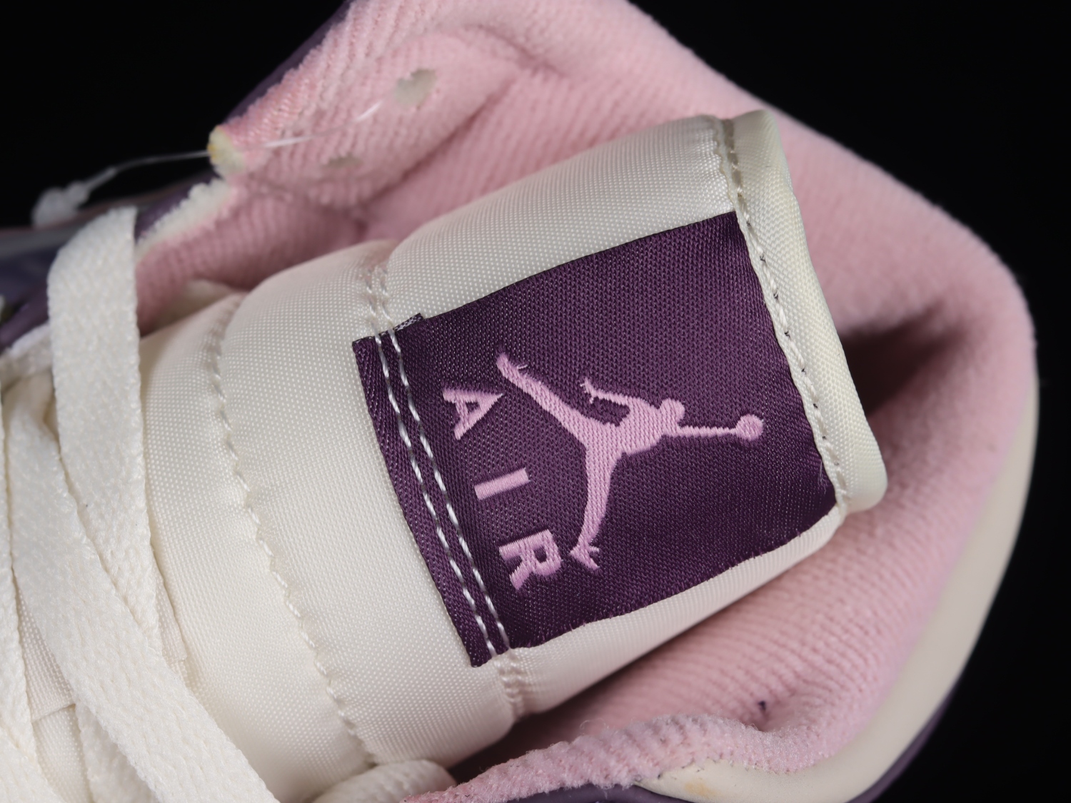 Jordan 1 Mid Pro Purple Desert Sand  555112-500